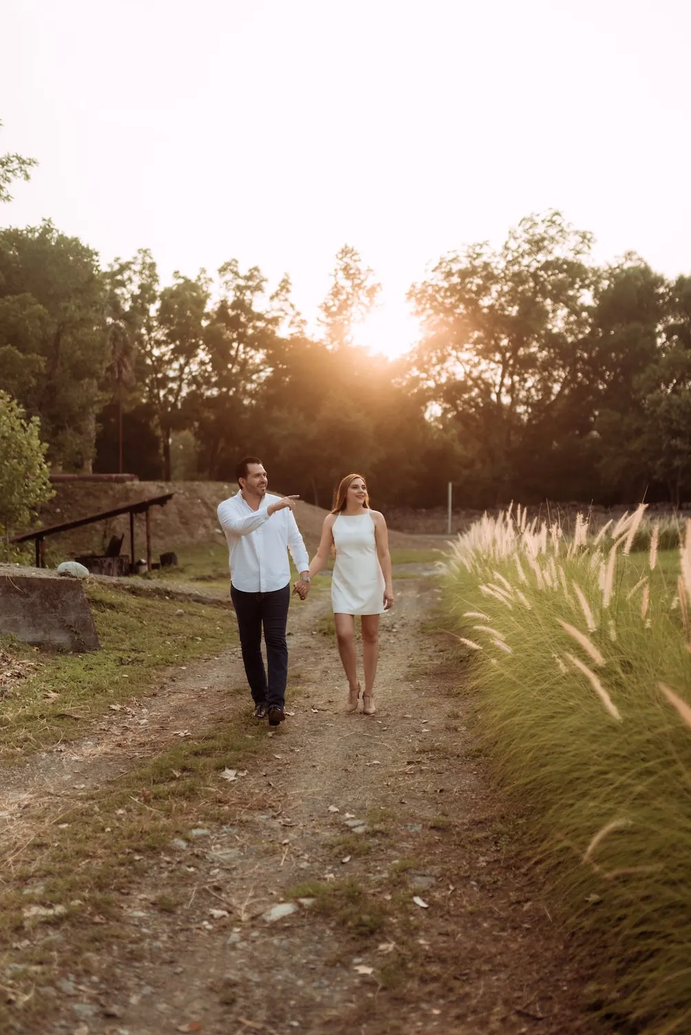 Nathaly y Miguel al atardecer