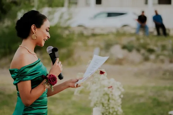 Gina — Guía de ceremonias espirituales